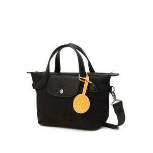 헤지스 골프 여성 26SS ONLINE EXCLUSIVE 블랙 여성 플랩 포인트 스몰 토트백 HWBA6E955BK