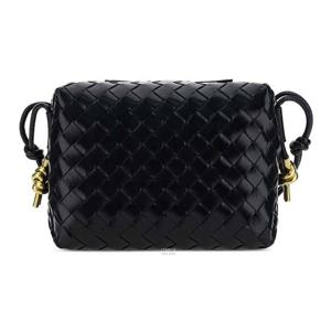 보테가베네타 스몰 루프 카메라백 블랙 736130 V2GV1 1019