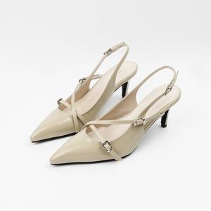 [신난다슈] 여성 슬링백 힐 7cm 여자 스틸레토 슬링백 구두 펌프스 미들힐 버클 LO254902 베이지