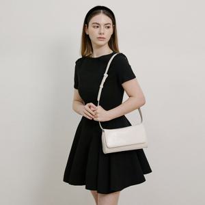 몽삭 루브 스퀘어백 아이보리 AP12-2495-IV