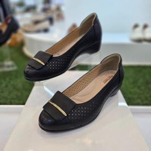 허시파피 세이브존07 여성 4CM굽 스퀘어 장식  펀칭 펌퍼스 정장구두 3FR401