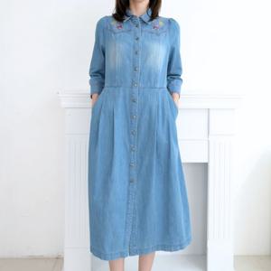 [비꼴리끄(여성)]데님 자수 원피스 B252DO2210