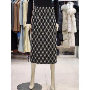 SOUP 세이브존07 타탄 체크 H라인 스커트 SBASR33