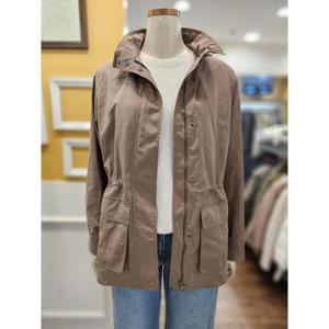 BCBG 세이브존01 피치 하프기장 사파리형 점퍼 B5C8R163