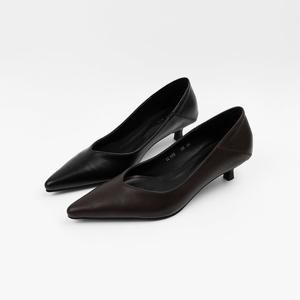 [신난다슈] 여성 구두 펌프스 힐 4cm 여자 스틸레토 바부슈 브이컷 발편한 키튼힐 LO254908