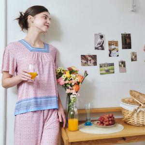 비너스 가벼운 소재감 폴리스판 에스닉 나염 여성 실내복 상의 VEV3927F