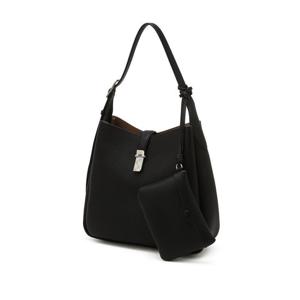 [닥스핸드백] 블랙 버클장식 소가죽 숄더백 DCBA6F165BK