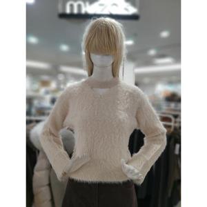 무자크 세이브존09 소매 루즈핏 퍼 니트 티 MQ1WKT15