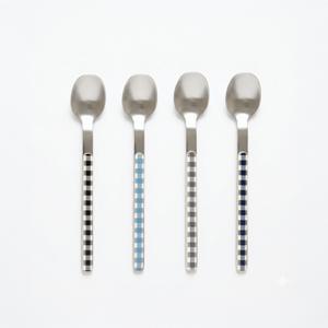 키친스타일 보겐 베라 체크 커트러리 커피스푼 4p