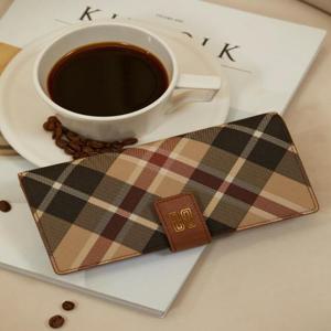 닥스 액세서리 여성 [스테디셀러] 브라운 체크 가죽 장지갑  (WCWA4F751W2)