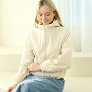 캥거루포켓후드윈드점퍼_P6AJP005C