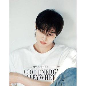 갤러리아_[변우석] 그래픽 반팔 티셔츠 (굿 에너지)(01096510)