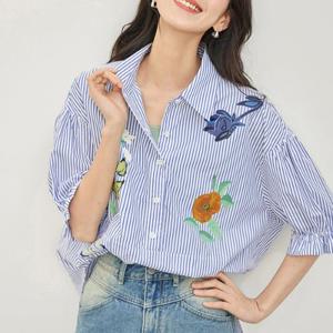 [몽벨리즈]플라워스트라이프블라우스 mde2301343