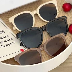 뿔테 선글라스 가벼운 패션 힙한 레트로 썬그라스 (WC5A1A6)