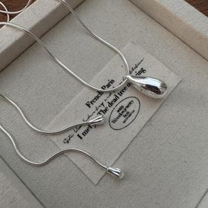 [디자이너몰]여성 실버 925 볼드 물방울 스네이크 롱 목걸이