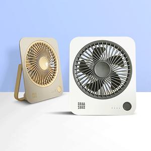 쿼드 무선 미니 써큘레이터 휴대용 무소음 탁상용 선풍기 CM-S2400