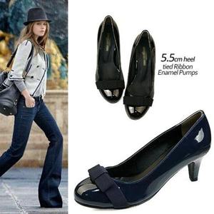 [카미엣뮤즈]kami et muse 국내생산 타이 리본 미들힐 에나멜 펌프스_KM16s048