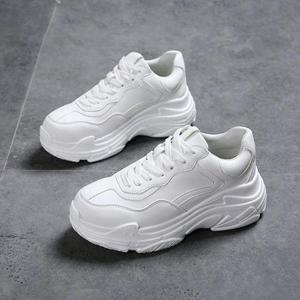 어글리슈즈 여성 화이트 데일리 키높이 운동화 워킹화 키높이운동화 HWFFHHSA