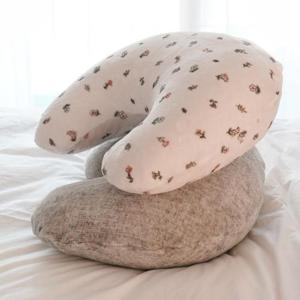 더베딩샵 반달쿠션 바나나 배꼽 독서 허그 미용실쿠션 극세사 쿠션