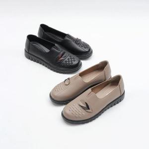 여자 나뭇잎짜임 펀칭 로퍼 중년여성 할머니 단화