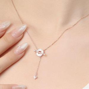 (비쥬홀릭) 실버925 골드도금 문라인 토글바 목걸이 WFF9F5C