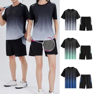 [모로엠] 그라데이션 컬러감 운동 여름운동복 DMS-SET-Q4176579