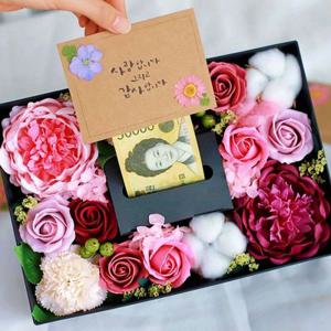 반전 작약플라워 용돈박스 카네이션 어버이날 드라이플라워 비누 돈꽃다발