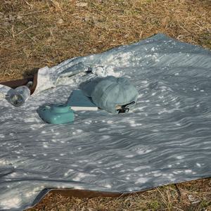 윤슬 피크닉매트 단면방수 휴대용 경량 감성 대형 돗자리 비치매트 나들이 소풍