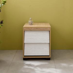 유니크한 사선 디자인 침실 침대 포인트 2단 서랍 협탁 예쁜 오브제 가구