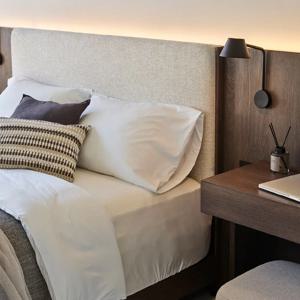 호텔침대 세레네차콜 침대 SS 쿠션형 리모컨형 (매트 별도) (매장가구)