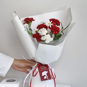 카네이션  꽃다발 어버이날 가정의달 스승의날 효도선물 감사카드 세트 꽃선물