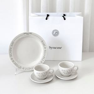 본사(쇼핑백) 레터링 카푸치노 2인세트 3P (2) 접시 24cm 집들이 결혼 생일 선물