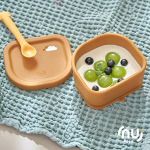 톰톰 이유식 흡착볼 실리콘 용기 흡착 식판