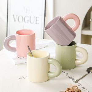 [해외] 심플 뭉툭 손잡이 세라믹 머그컵 카페 커피잔 라떼잔 집들이 선물 4colors