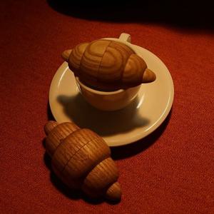 Croissant Memo Holder (Cinnamon&Plain)