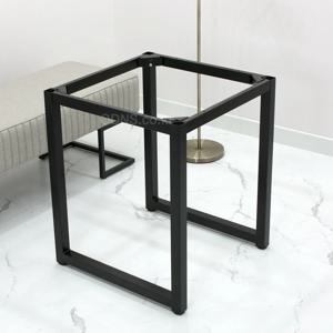 유지 보수가 편한 블랙 철제 발통 600 x 600 간편 조립식 분체 도장 식탁 다리 조절