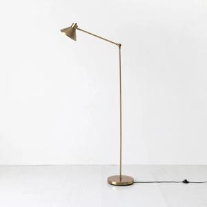 BOBBY 장스탠드 E26 KS1901F 골드 6912.5253