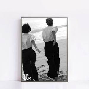 No.661 OUR HOUR 감성 흑백 사진 청춘 사랑 해변 빈티지 벽꾸미기 아트 포스
