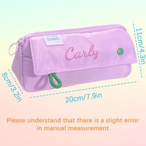 TEMU 파스텔 색상, 컴팩트하고 휴대 가능, 원형 손잡이와 지퍼가 특징이며, 스타일리시한 플립형 디자인으로, 연필 케이스, 메이크업 가방 또는 동전 지갑으로 사용할 수 있습니다. 이름을 맞춤 자수할 수 있습니다.
