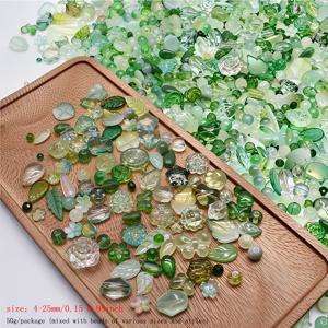 TEMU 물방울, 꽃, 별, 하트, 나비, 잎 모양의 4-25mm 다양한 원형 유리 구슬 50G 팩. 다양한 크기와 디자인으로 주얼리 프로젝트에 적합합니다.