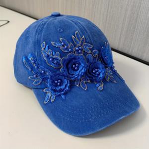 TEMU 여성용 핑크 자수 꽃과 비즈 장식이 돋보이는 스타일리시한 어반 캐주얼 모자. 야외 하이킹 및 여행에 적합한 시원한 야구 모자로, 발렌타인데이 선물로 완벽합니다.