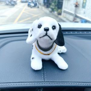 TEMU 차량용 흔들리는 강아지 장식품 | 성인용 장식 PE 피규어, 충전 불필요