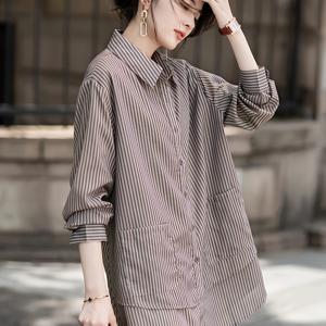 TEMU Plus Size, 2025 Fall Turn- Collar Loose Fit Versatile Striped Casual Comfortable Commuter Top Plus Size Women's Clothing