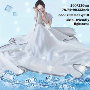 TEMU 1개 초소프트 쿨링 여름 담요 - 라이트 블루 & 그레이 퀼트 디자인, 통기성 폴리에스터 섬유, 세탁 가능, 침대나 소파용, 모던 스타일