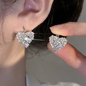 TEMU 여성용 하트 모양 귀걸이 2개, 인레이 제르코니아 정교한 주얼리, 가을/겨울 프로모션, 우아한 성격, 다용도, 데일리 출퇴근/파티/결혼식/발렌타인데이/축제/어버이날/추수감사절/크리스마스 선물로 적합
