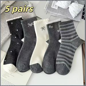 TEMU 가을/겨울용 그레이 여성용 종아리 중간 길이 양말 3/5켤레, 한국 스타일 학문적인 귀여운 와 폴카 도트 봄/가을 스포티한 활용도 높은 긴 양말, 캐주얼부터 정장까지 활용 가능한 패턴 양말, 데일리로 편안하게 착용, 장식용 양말 디자인
