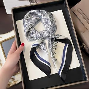 TEMU 우아한 페이즐리 패턴 헤드스카프 - 70.0cm 정사각형 새틴 스카프, 부드럽고 가벼운 화이트에 블루와 블랙 플로럴 프린트, 여성 패션, 헤어 액세서리, 넥커치프, 손수건으로 완벽 | 패션 액세서리 | 프린트 새틴