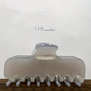 TEMU 세련되고 미니멀한 단색 헤어핀. 투명한 질감으로 우아하거나 빈티지 스타일의 헤어를 연출할 수 있습니다. 버건디, 앰버, 라이트 그레이, 라이트 그린 색상으로 제공되며 업스타일과 같은 다양한 스타일에 적합합니다.