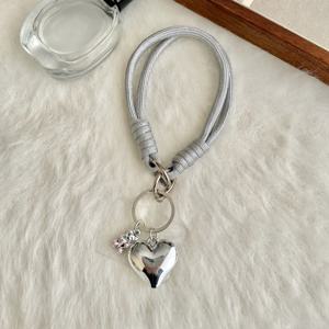 TEMU 1개 실버 블랙 빅 하트 베어 참 휴대폰 끈 손목 스트랩, 귀여운 휴대폰 팔찌 스트랩 (테더 포함), 휴대폰 참 스트랩, 범용 휴대폰 케이스 탈착식 개스킷, 인터넷 유명인 남성 및 여성용 창의적인 핸드백 휴대용 분실 방지 A에 적합