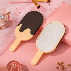 TEMU 1개 귀여운 초콜릿 디자인 휴대용 메이크업 거울 – 휴대용, 배터리 필요 없음, 플라스틱 프레임, 만화 테마, 광택 마감, 학생 및 이동 중 미용에 완벽